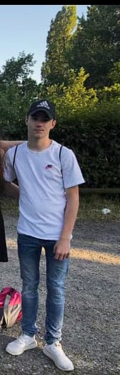 yaiquu's tweet photo. @xFibii .@serotoninspgt junge😭😭 ich war so awkward früher 😭 https://t.co/a8H0PyXqvq