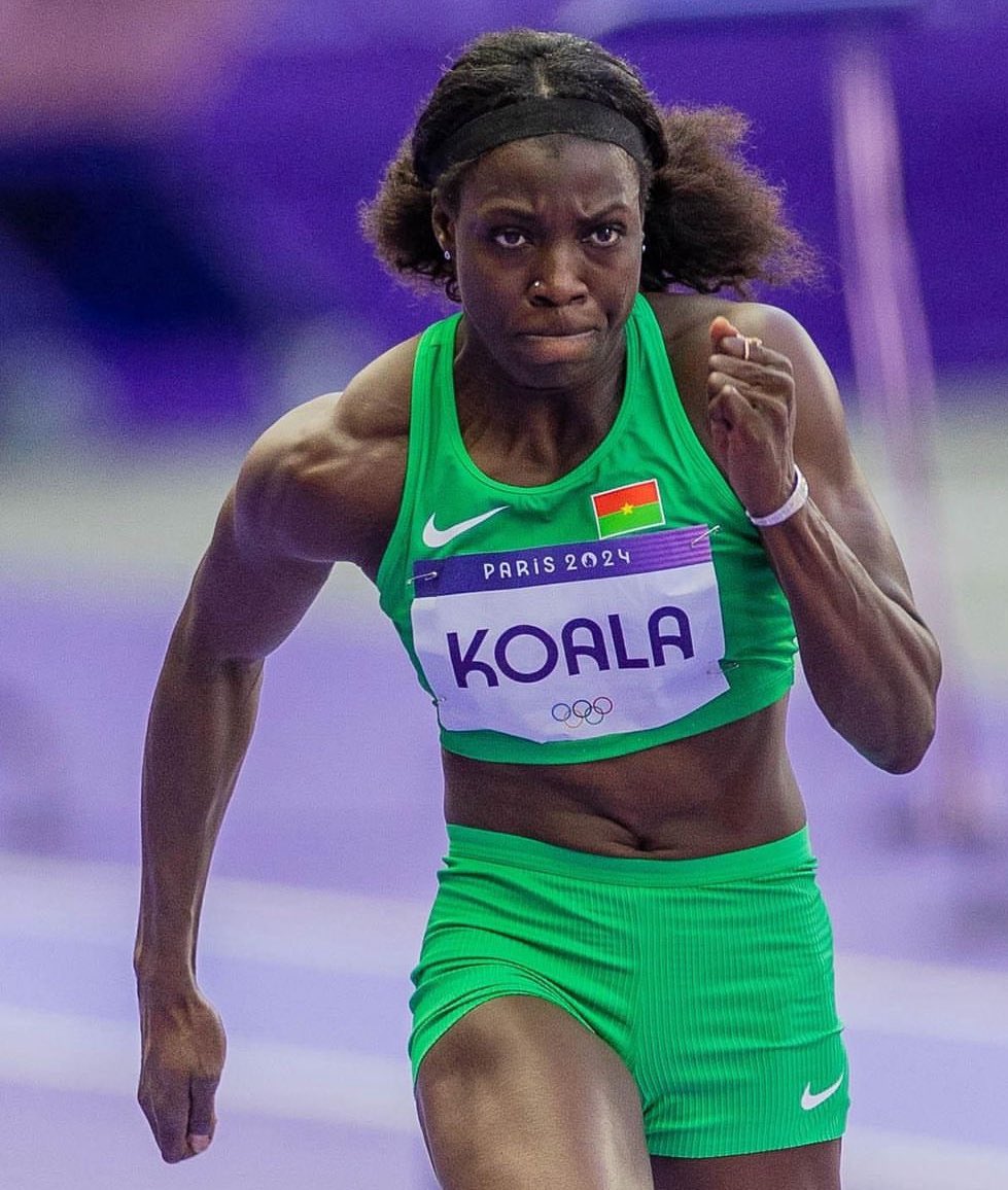 Dicther79's tweet photo. Ella saltará como un koala 🐨?
#saltodelongitud #longjump https://t.co/roESs0aD8F