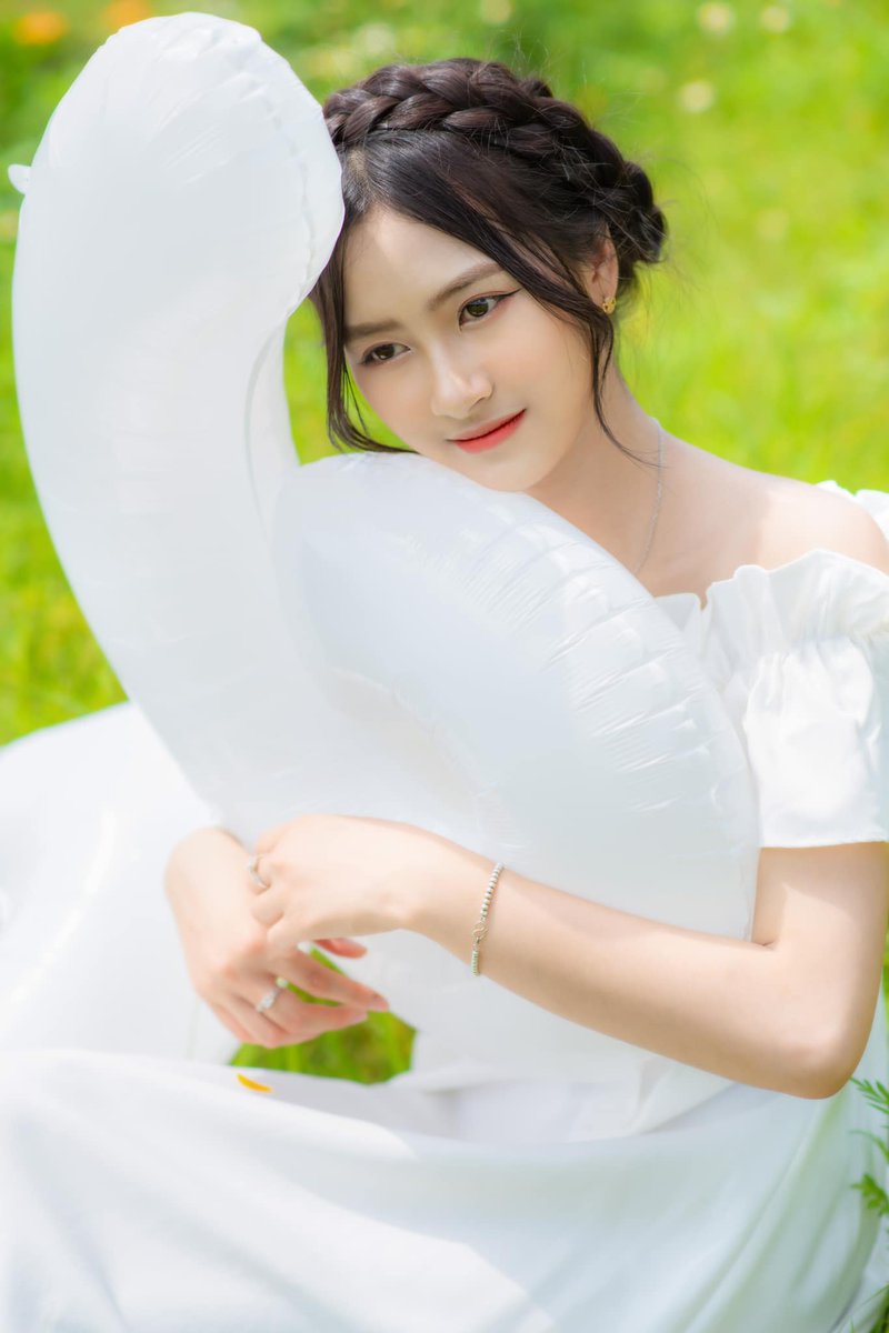 The Red-whiskered Bulbul’s crest adds to its distinctive appearance.