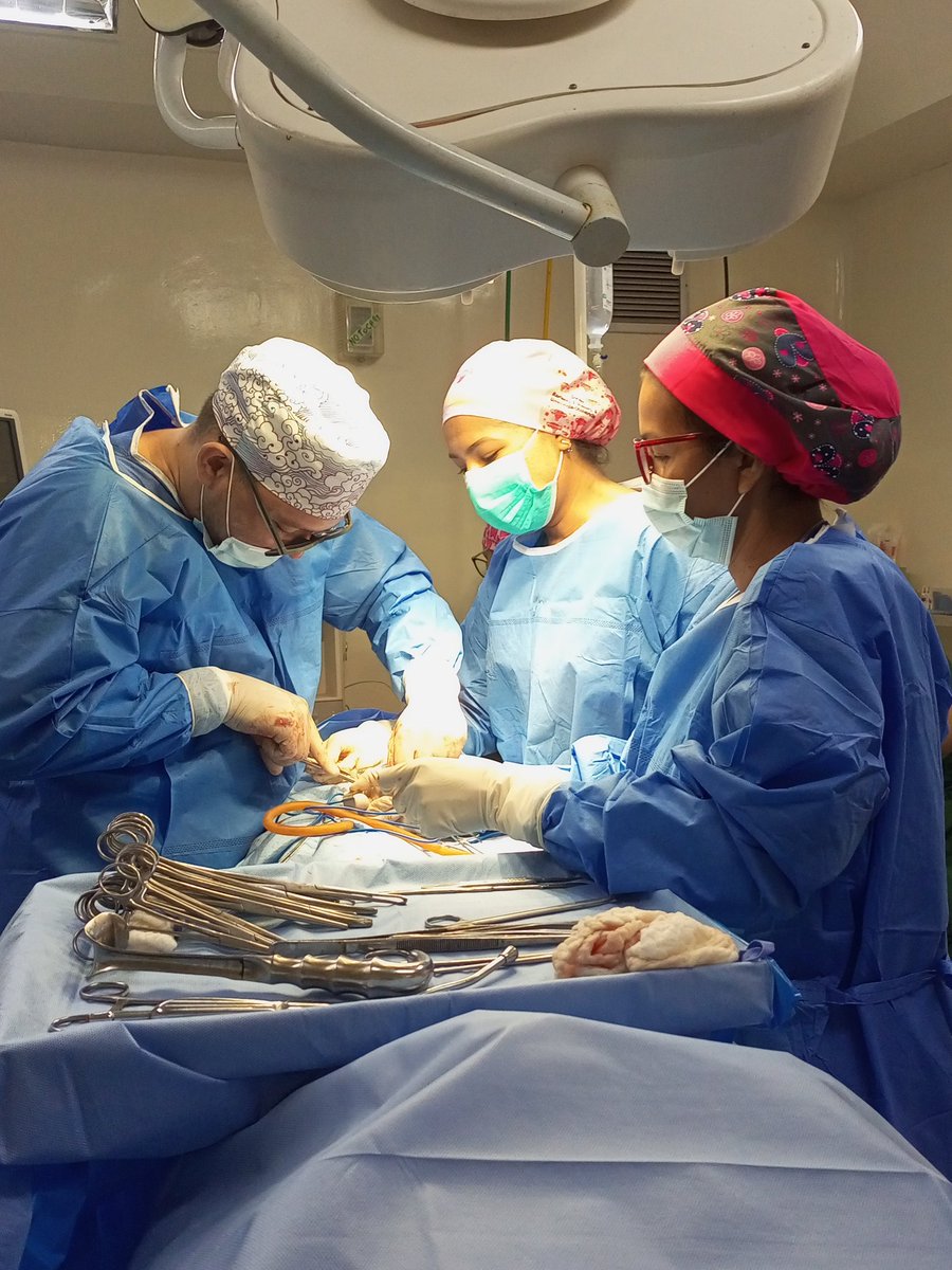 #08Ago| Hemos llevado a cabo intervenciones de histerectomía abdominales de la especialidad de ginecología, brindando atención especializada y mejorando la calidad de vida de los pacientes.
<a href="/NicolasMaduro/">Nicolás Maduro</a>
<a href="/MagaGutierrezV/">Magaly Gutiérrez Viña</a> 
<a href="/AdolfoP_Oficial/">Adolfo Pereira Gobernador</a>
#PorUnSeguroMasSocial