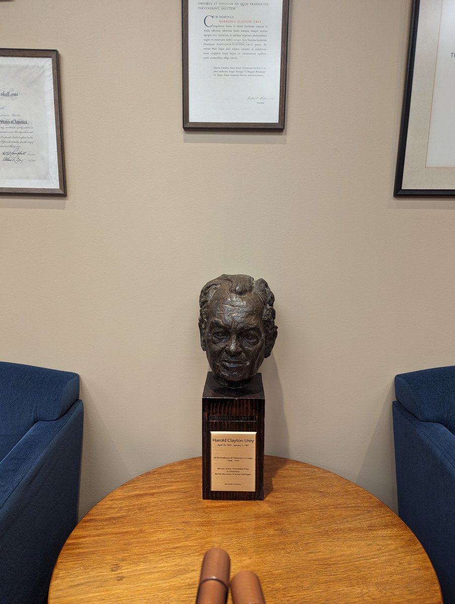 wendellwwalters's tweet photo. I had an incredible visit to UCSD, analyzing samples in my academic grandparent and NAS member Mark Thiemens' lab. It was inspiring to learn from their vast experience and walk the halls of Harold Urey and see his historic mass spec. #AcademicLineage #Isotope #STEM https://t.co/9ybyaI521V