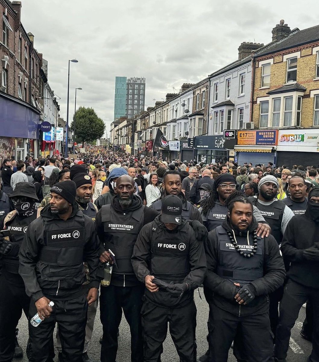 BYPNetworkApp's tweet photo. Yes 🙌🏾 

Everyone VS Racism 💯

Posted @withregram • @raspectrebellionff Everyone VS Racism 💯

@foreverfamilyuk @gangsunitecic @faronalexpaul 📍

Had to rinse this one today on the frontline @pa_salieu 😤

#epitomeoffamily #epitomemindset
#steppersonly https://t.co/qrCZ7h5Cu7