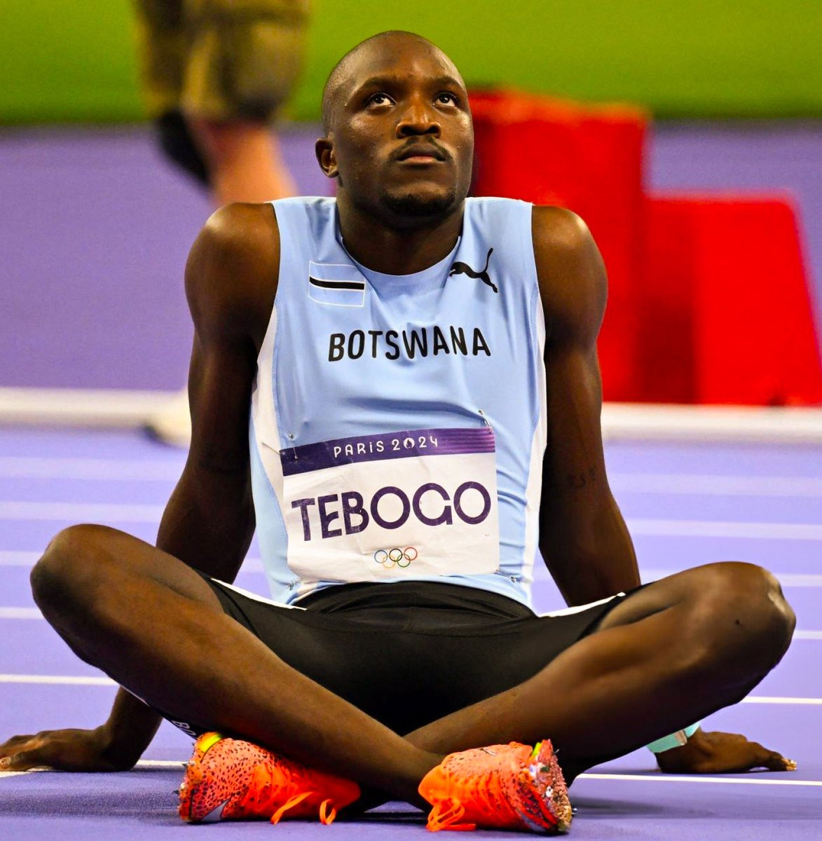 HISTORY for 🇧🇼 Letsile Tebogo!!!

He wins GOLD in the men’s 200m at the #Paris2024 Olympics in an African Record of 19.46s!!

• First person ever from Botswana to win GOLD 🥇 at an Olympic Games

• First African medal in the event since 1996