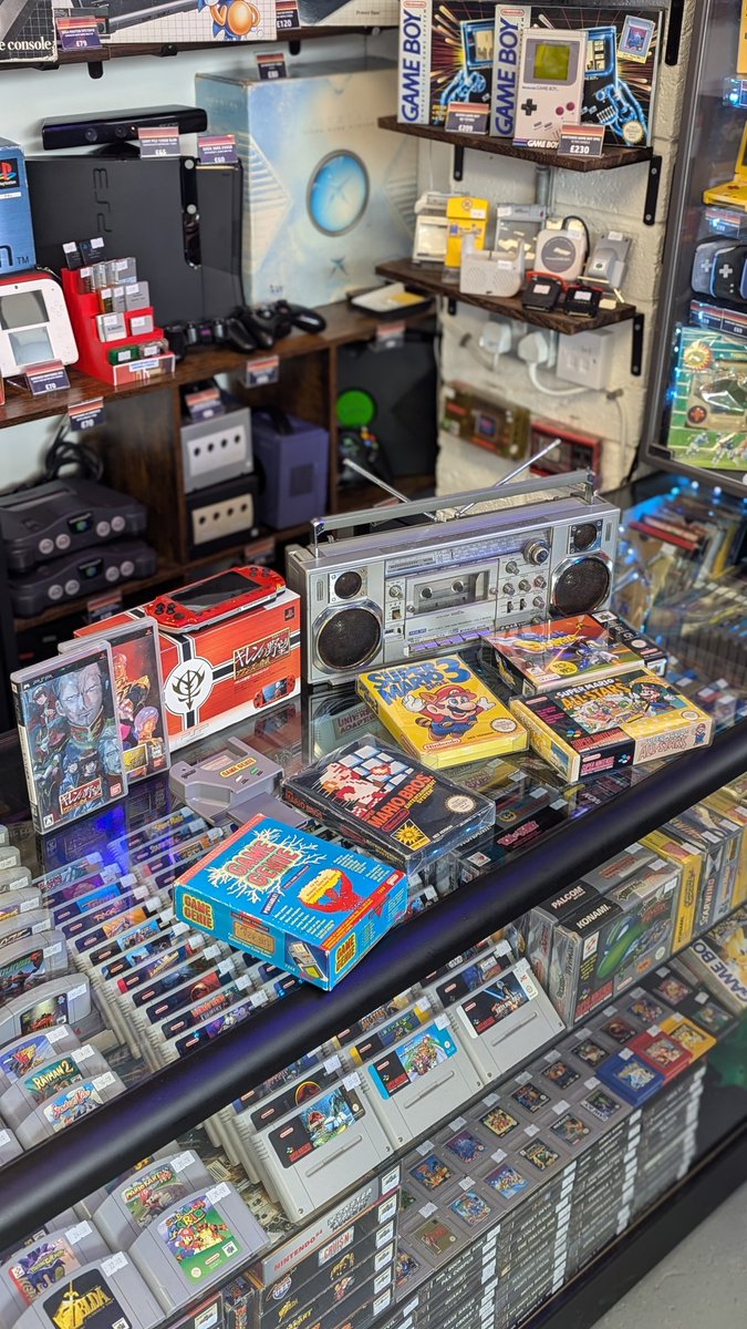 Retro_Sect's tweet photo. 🔍Check out the latest arrivals at @Retro_Sect!

From #retro games to audio, tech, toys, VHS and much more, you'll always find fresh new stock each time you visit.
.
𝗪𝗘𝗗 - 𝗙𝗥𝗜: 𝟭𝟬𝗔𝗠 - 𝟲𝗣𝗠
𝗦𝗔𝗧𝗨𝗥𝗗𝗔𝗬𝗦: 𝟭𝟬𝗔𝗠 - 𝟰𝗣𝗠
𝗪𝗪𝗪.𝗥𝗘𝗧𝗥𝗢-𝗦𝗘𝗖𝗧.𝗖𝗢.𝗨𝗞 https://t.co/7padh5bP3W