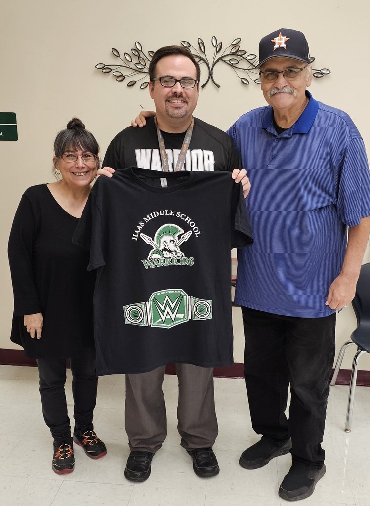 A huge thank you to Mr. Danny and Alma Noyola, Sr., for their generous donation of Haas Staff t-shirts for the start of our 2024-2025 school year! We are so appreciative!  They are seen here in this picture with their son, Mr. Danny Noyola, Jr., our new Haas principal.