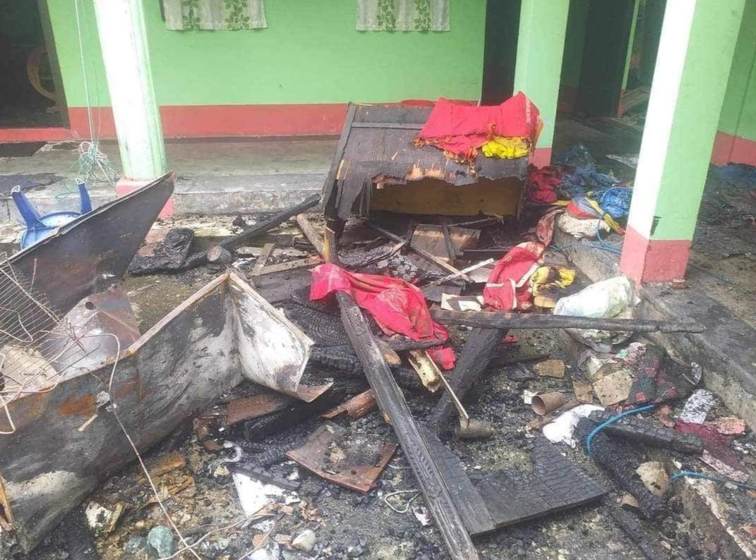 badhan454's tweet photo. Bangladeshi Hindu's are facing one of the worst violence 

#SaveBangladeshiHindus 
#HindusAreNotSafeInBangladesh 
#HindusUnderAttack 
#AllEyesOnBangladeshiHindus 
#BangladeshiHindusAreNotSafe https://t.co/6OGwHA49yY