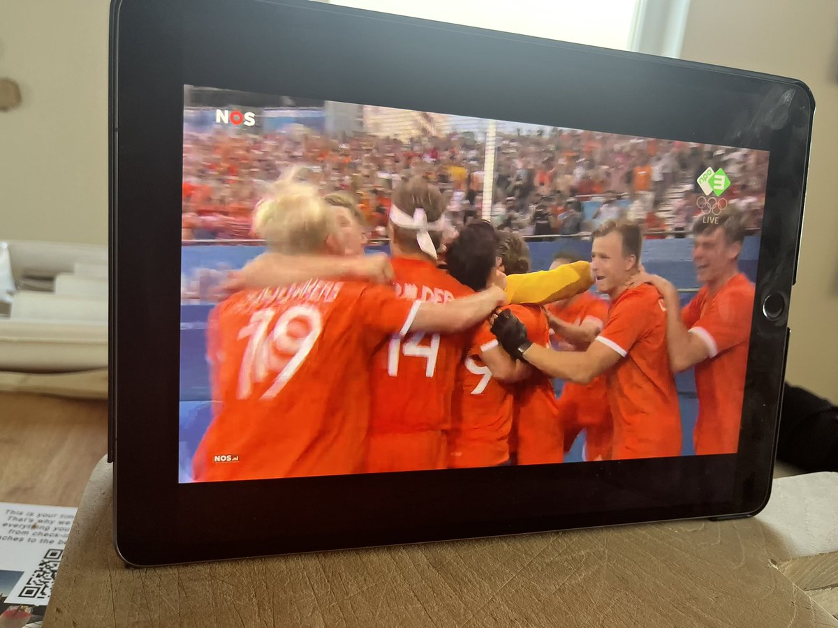 adriaanvisser's tweet image. Jaaaaaaaa! Hebbes! Goud! 🥇 #neddui #teamNL #OlympicGames @TeamNLtweets Morgen de vrouwen!