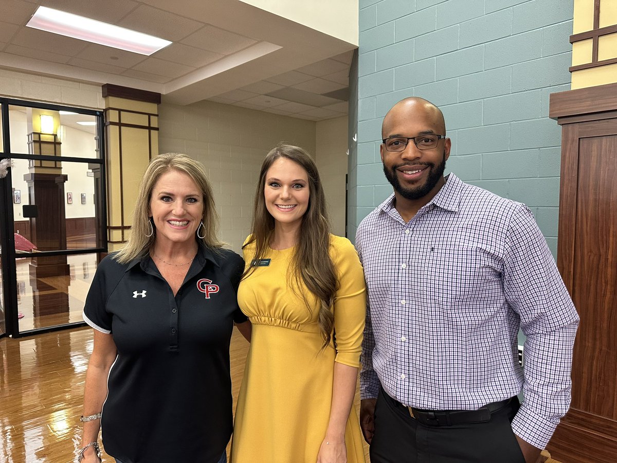 Kicked off this morning with gift card drawings and breakfast tacos from Austin Bank. That you for always supporting us here at <a href="/TISDCPJHS/">Creekside Park Junior High</a> <a href="/TomballISD/">Tomball ISD</a> <a href="/AustinBankTexas/">Austin Bank</a> We love our community partner!