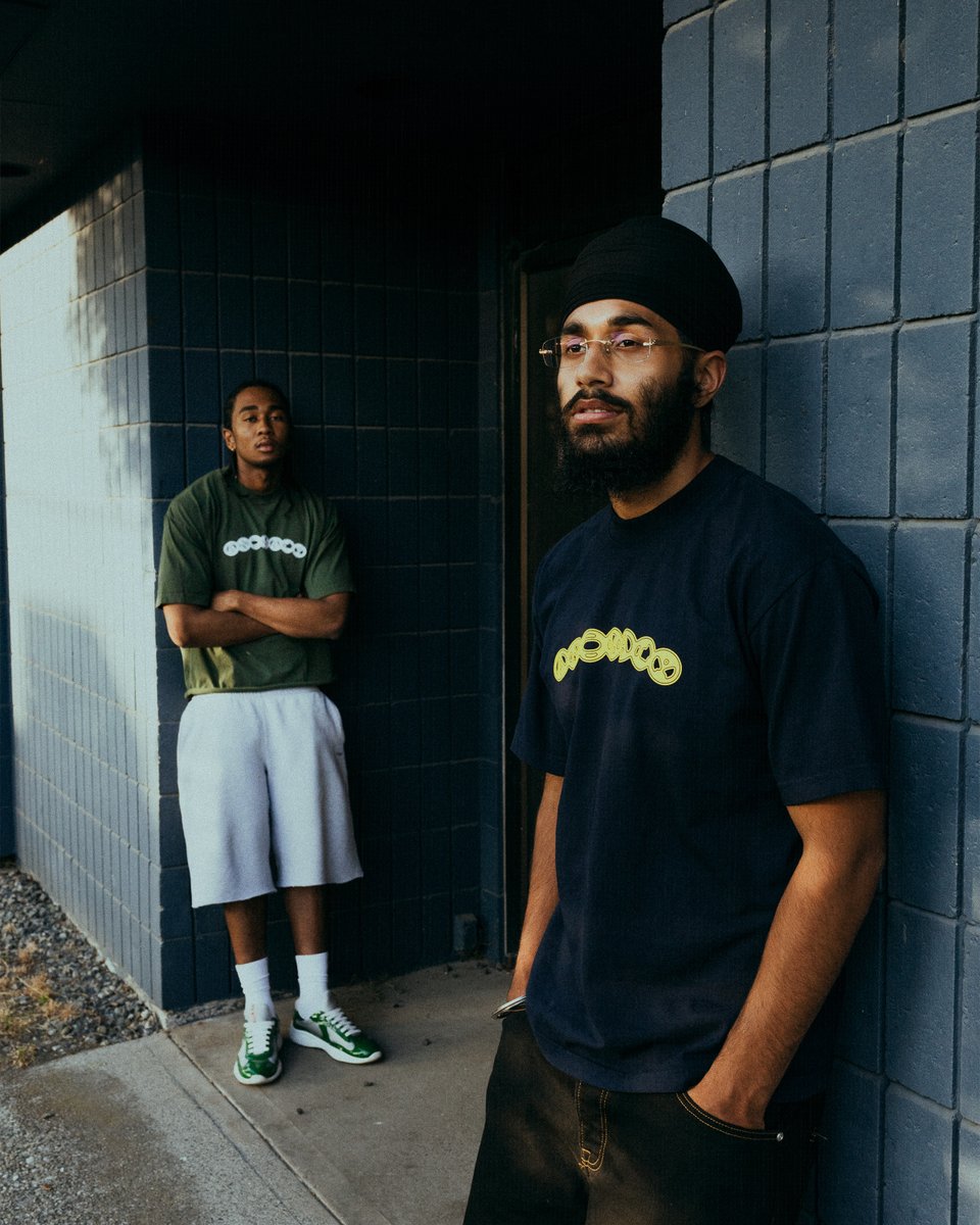 anomalyvision's tweet photo. CIRCLES TEES

AVAILABLE SUNDAY @ 1PM PST https://t.co/8cL2W2pYNB