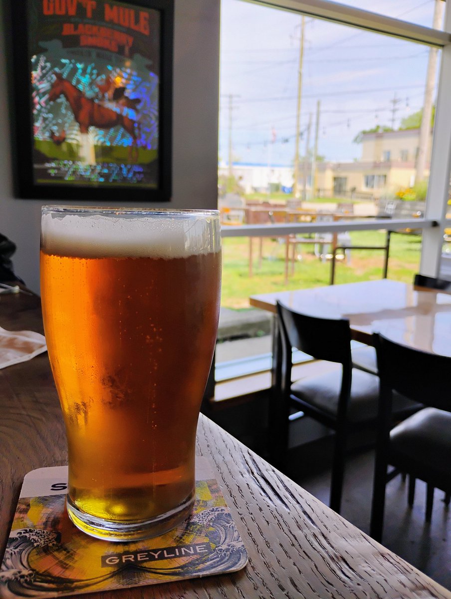 BeerSnobSean's tweet photo. 1st visit to #Greyline Brewing in Grand Rapids. Honey oat ale. Slowly making our way back home after the epic #phish show last night. Nice inside & outside seating. $2 sticker. #MiBeer @scottvillers @SCBeerExplorer @ScienceMonkey0 @cedarflats @qblacklock @RealBMaxwell @MikeSlomba https://t.co/Ge9FWwowGI