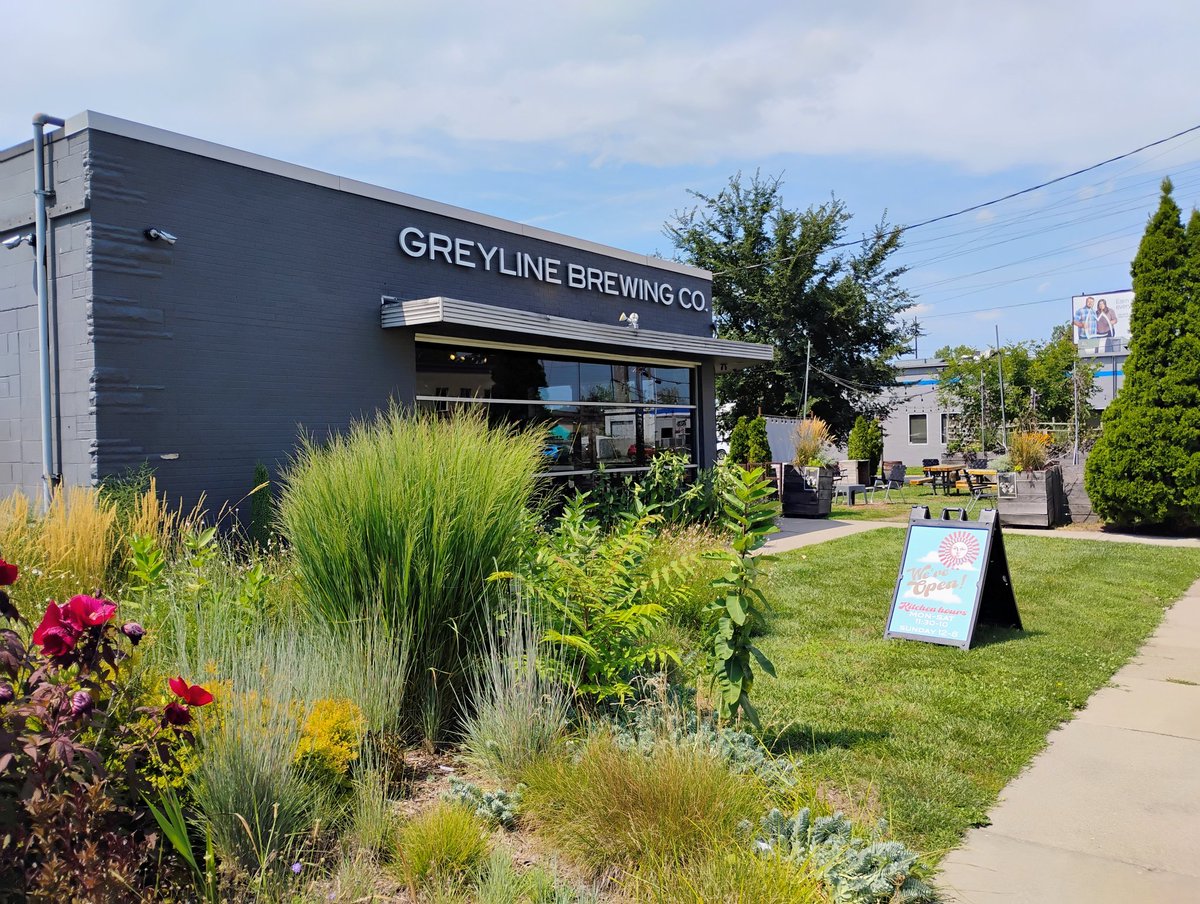 BeerSnobSean's tweet photo. 1st visit to #Greyline Brewing in Grand Rapids. Honey oat ale. Slowly making our way back home after the epic #phish show last night. Nice inside & outside seating. $2 sticker. #MiBeer @scottvillers @SCBeerExplorer @ScienceMonkey0 @cedarflats @qblacklock @RealBMaxwell @MikeSlomba https://t.co/Ge9FWwowGI