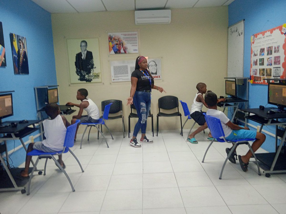 Infocentro La Guaira (@infolaguaira) on Twitter photo Desde el Infocentro MalcomX nuestros niños y niñas se forman en programación con Scratch
#PuebloSonrienteYEnPaz
<a href="/NicolasMaduro/">Nicolás Maduro</a>
<a href="/Gabrielasjr/">Gabriela Jiménez</a>
<a href="/LaRosaInfoVE/">LaRosaInfoVE</a>
<a href="/BrigadasCHCH/">Brigadas comunicacionales Hugo Chávez</a> Desde el Infocentro MalcomX nuestros niños y niñas se forman en programación con Scratch
#PuebloSonrienteYEnPaz
<a href="/NicolasMaduro/">Nicolás Maduro</a>
<a href="/Gabrielasjr/">Gabriela Jiménez</a>
<a href="/LaRosaInfoVE/">LaRosaInfoVE</a>
<a href="/BrigadasCHCH/">Brigadas comunicacionales Hugo Chávez</a>