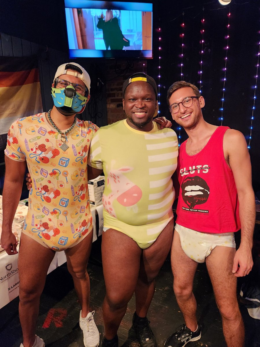 🌟 Huge thanks to our amazing ABDL community for your continued support of Diaper Happy Hour! 🍼💙 We couldn’t do this without you, Rockbar NYC, and our fantastic sponsors. Your love and energy make this possible for all of us. Here’s to many more years of fun and friendship!