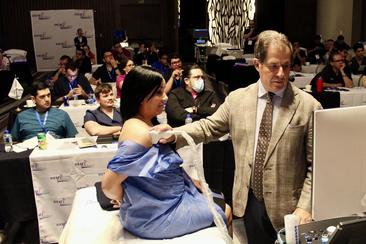 Ha sido una suerte compartir mi conocimiento de #Ecografia MSK en el Instituto DEM Bañuelos de Guadalajara, México, en un excelente curso organizado por la Dra. Mónica Bañuelos con muchos participantes. Próximo curso
🗓️ Del 1 al 6 de agosto de 2025
🌍 Guadalajara (México)