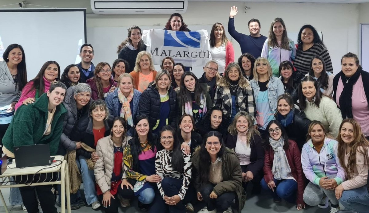 ¡Primera infancia, la gran oportunidad! Hoy junto a <a href="/CFI_Argentina/">CFI</a> y <a href="/MzaDGE/">DGE Mendoza</a> comenzamos la primera cohorte de Liderazgo para Centros de Primera Infancia de Mendoza, con sedes en simultáneo en San Rafael y Lavalle. Mañana Gran Mendoza y San Carlos 💪 
#MendozaEducacion  <a href="/TadeoGZ/">Tadeo Garcia Zalazar</a>