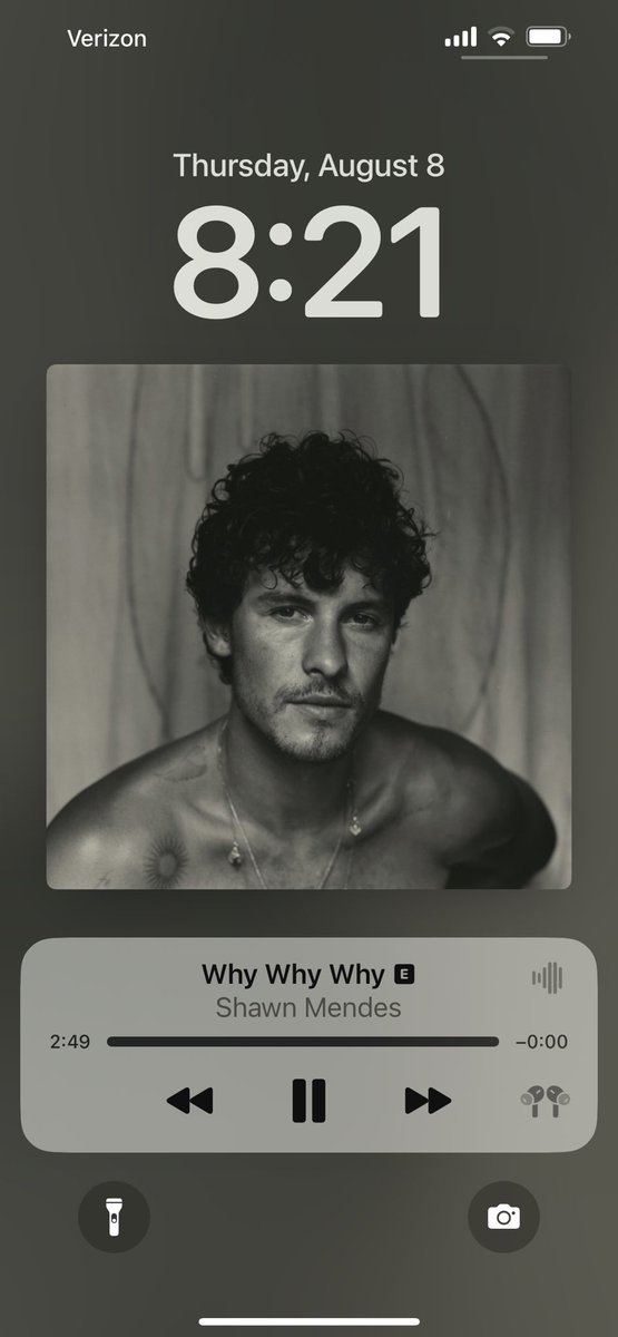 ruinweasley's tweet photo. I forgot how much I miss and LOVE the Shawn fandom 🫶🏻 #WHYWHYWHY https://t.co/04iq51Kfeu