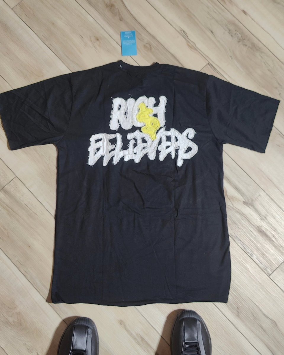 Lavish4life313's tweet photo. Rich Believers Collection available noooww ‼️ 

Tap in with us on the website.

https://t.co/Jtkr2mvdgH

#Lavish4Life #4Life #Lifers #Blessed #LuxuryApparel #HolyDrip #Detroit #Streetwear #CHH #HipHop #RichBelievers #ClothingBrand #Fashion https://t.co/yyNZWPxvCT