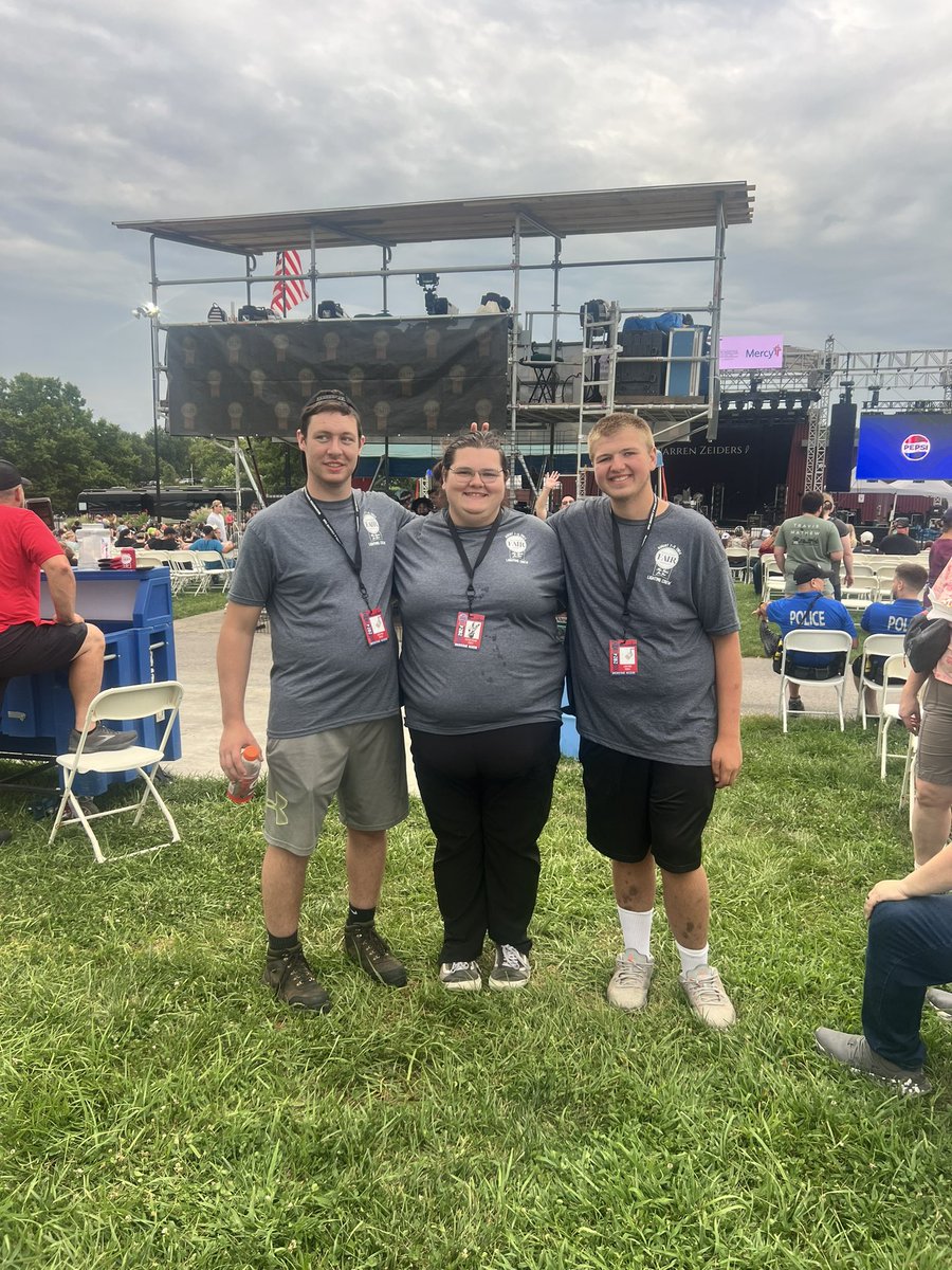 buddyashley97's tweet photo. We are ready for Warren Zeiders!! #24washmofair https://t.co/nJrsP2bgmt