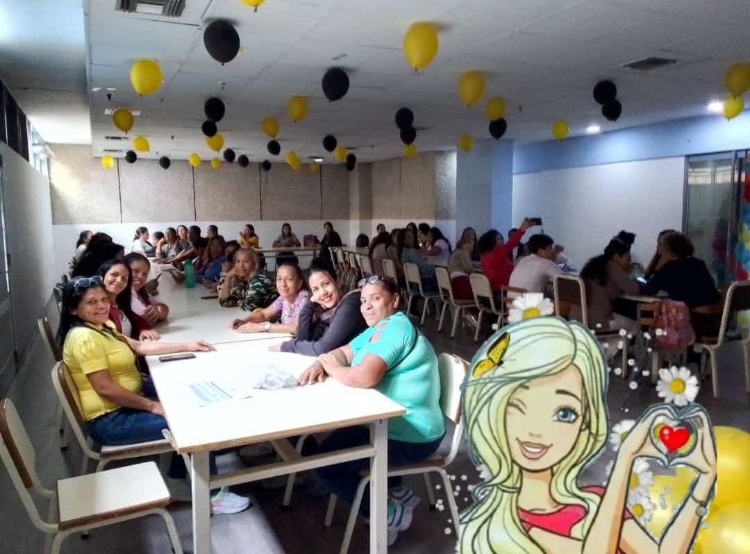CENMAInicial's tweet photo. Compartir Fin de Año Escolar 2023 - 2024
Almuerzo 🍴
🎉🎊🥳 https://t.co/dMDXSPik8j