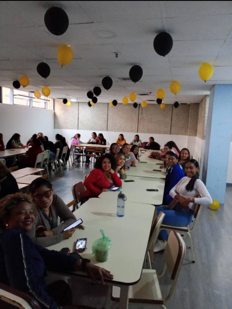 CENMAInicial's tweet photo. Compartir Fin de Año Escolar 2023 - 2024
Almuerzo 🍴
🎉🎊🥳 https://t.co/dMDXSPik8j