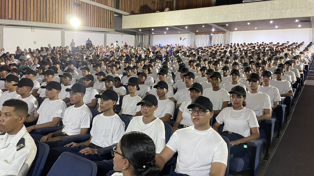 Academia Militar de la Armada Bolivariana tweet media