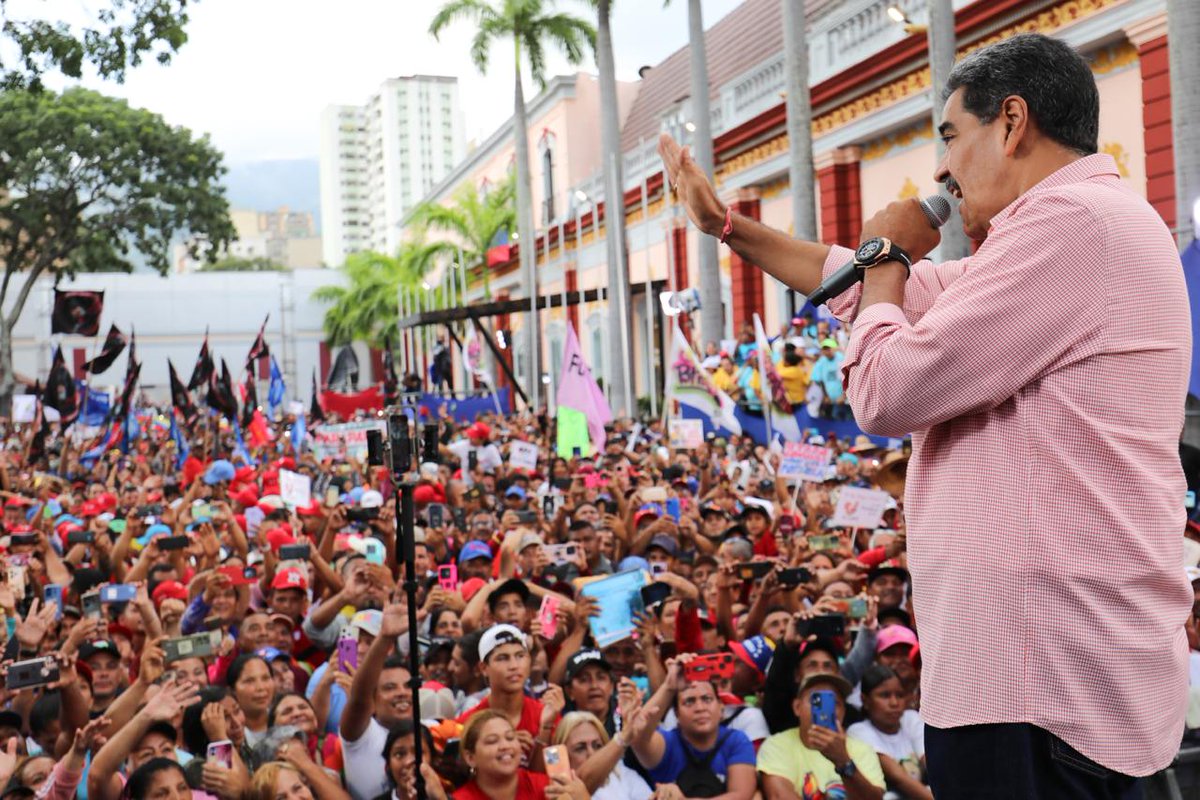 Alfred Nazareth (@luchaalmada) on Twitter photo #Ahora Pdte. <a href="/NicolasMaduro/">Nicolás Maduro</a>: Ellos son el odio, el fascismo, las sanciones, el intervencionismo. ¡Nosotros, estamos obligados a vencer, es tiempo de grandeza para la Patria!
#08Ago
#PuebloSonrienteYEnPaz #Ahora Pdte. <a href="/NicolasMaduro/">Nicolás Maduro</a>: Ellos son el odio, el fascismo, las sanciones, el intervencionismo. ¡Nosotros, estamos obligados a vencer, es tiempo de grandeza para la Patria!
#08Ago
#PuebloSonrienteYEnPaz
