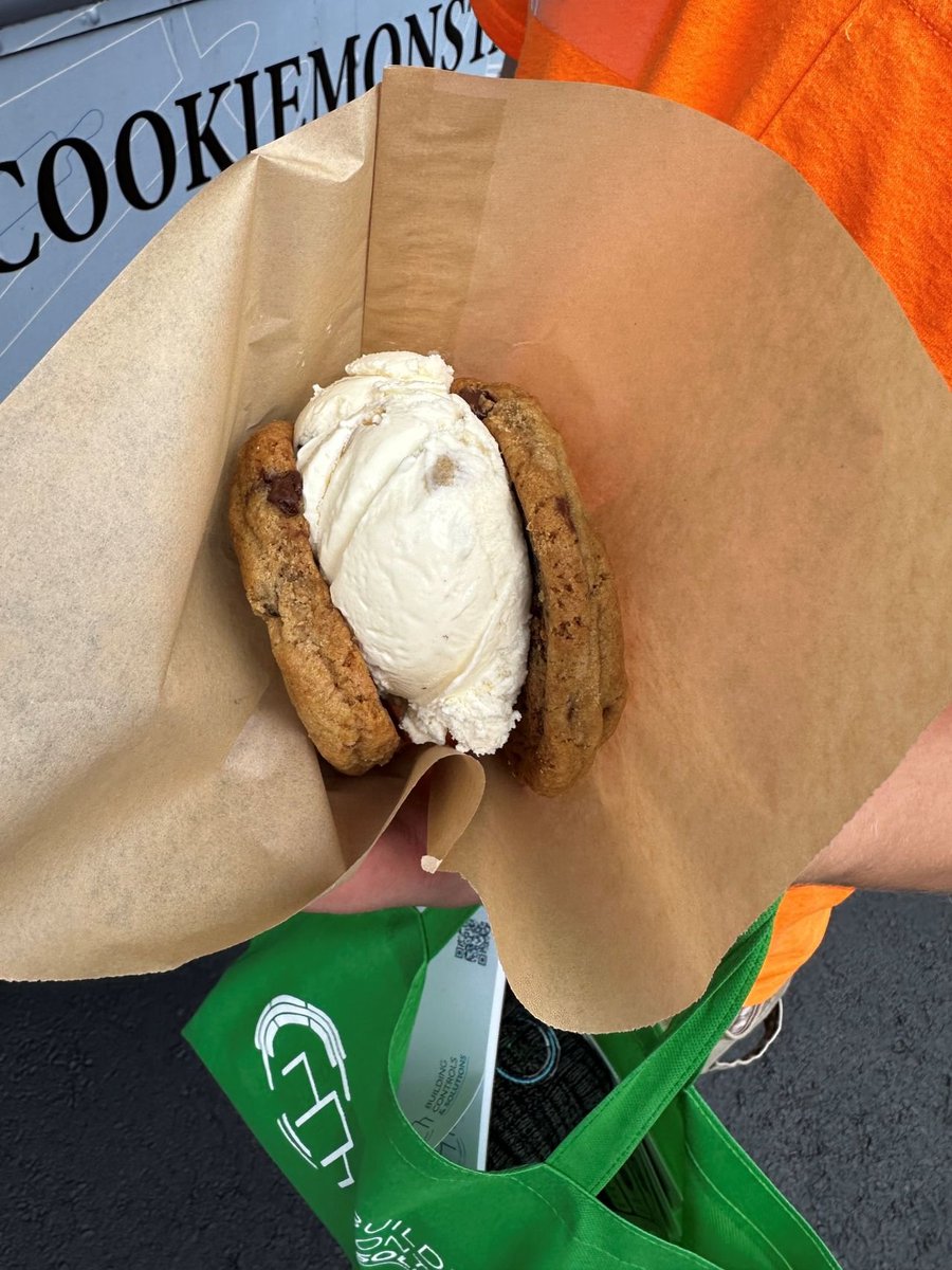 BuildinControl's tweet photo. Come join our Building Controls &amp; Solutions Boston team from 1:00 PM - 3:00 PM for a sweet treat from Boston's famous Cookie Monstah and stay from 3-4 PM for E3 Point Programming training from Craig Kholos at Honeywell Analytics, meet our team!
#bostonhvac #bostoncombustion https://t.co/UDTNnBDIcc