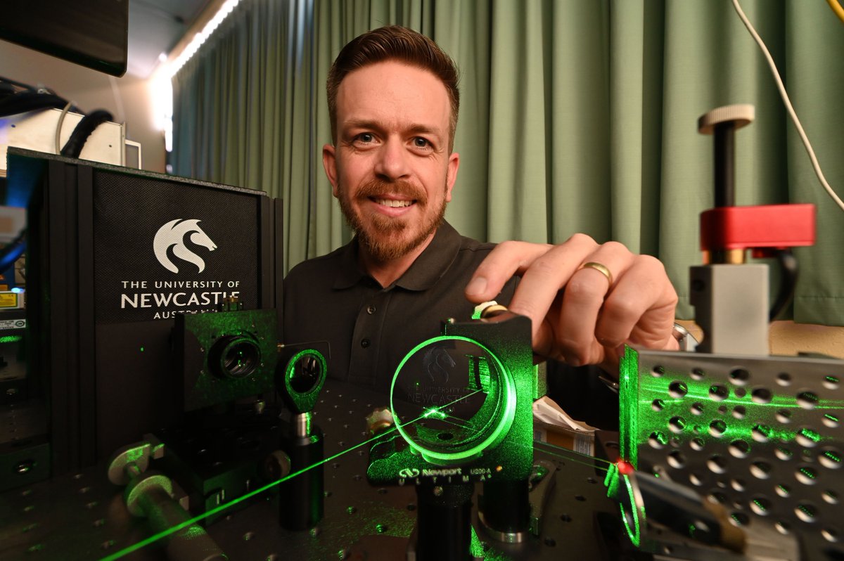 Lachlan Rogers (<a href="/quantumdiamonds/">Lachlan Rogers</a>) from <a href="/Uni_Newcastle/">University of Newcastle</a> and @ARC_EQuS shines lasers at diamonds to make them glow! 💎We're putting him to the test in the National Science Quiz. Register to play along from Monday!

nationalsciencequiz.com.au/contestants/

#NSQ2024 #ScienceWeek #WithSTEMYouCan