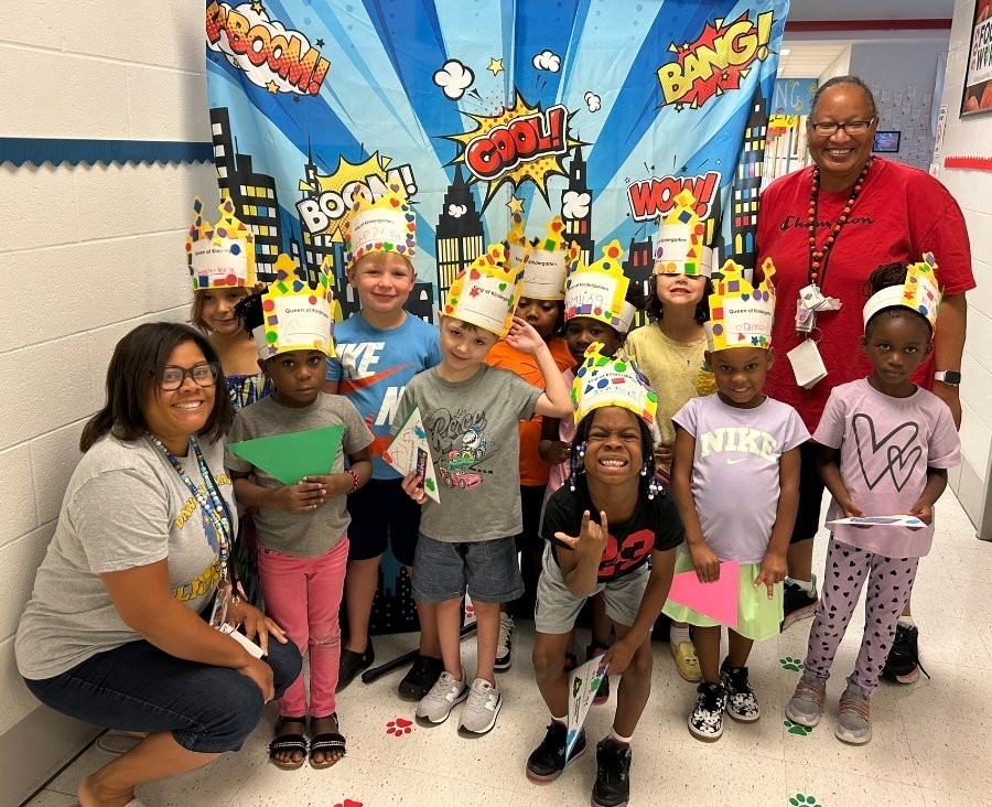 BrumbackHeather's tweet photo. HAPPY FIRST DAY OF SCHOOL JCPS!  We know our Camp Ready4K students and staff were ROCKSTARS today! @JCPSEARLY  @DawsonOrmanECH https://t.co/tVBdvsGJw4