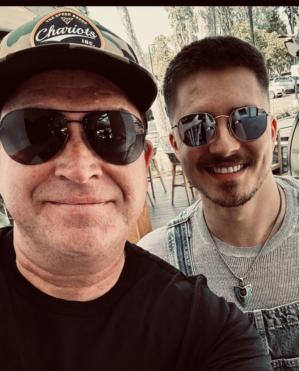 CPetey222's tweet image. Ran into an old friend today.😎 #labrats