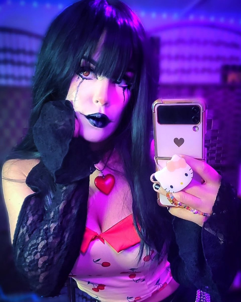 Evil Chicken tweet media