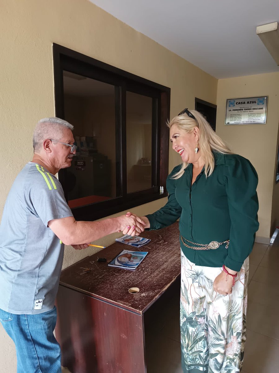 MEsthermt's tweet photo. El día de hoy hice entrega de mi 3er Informe de Actividades Legislativas en el CDM PAN Apaseo el Alto y Tarimoro. ✌️😁💙 #TúDiputadaSíRegresa #Distrito14GTO https://t.co/UsLK7qsuPO