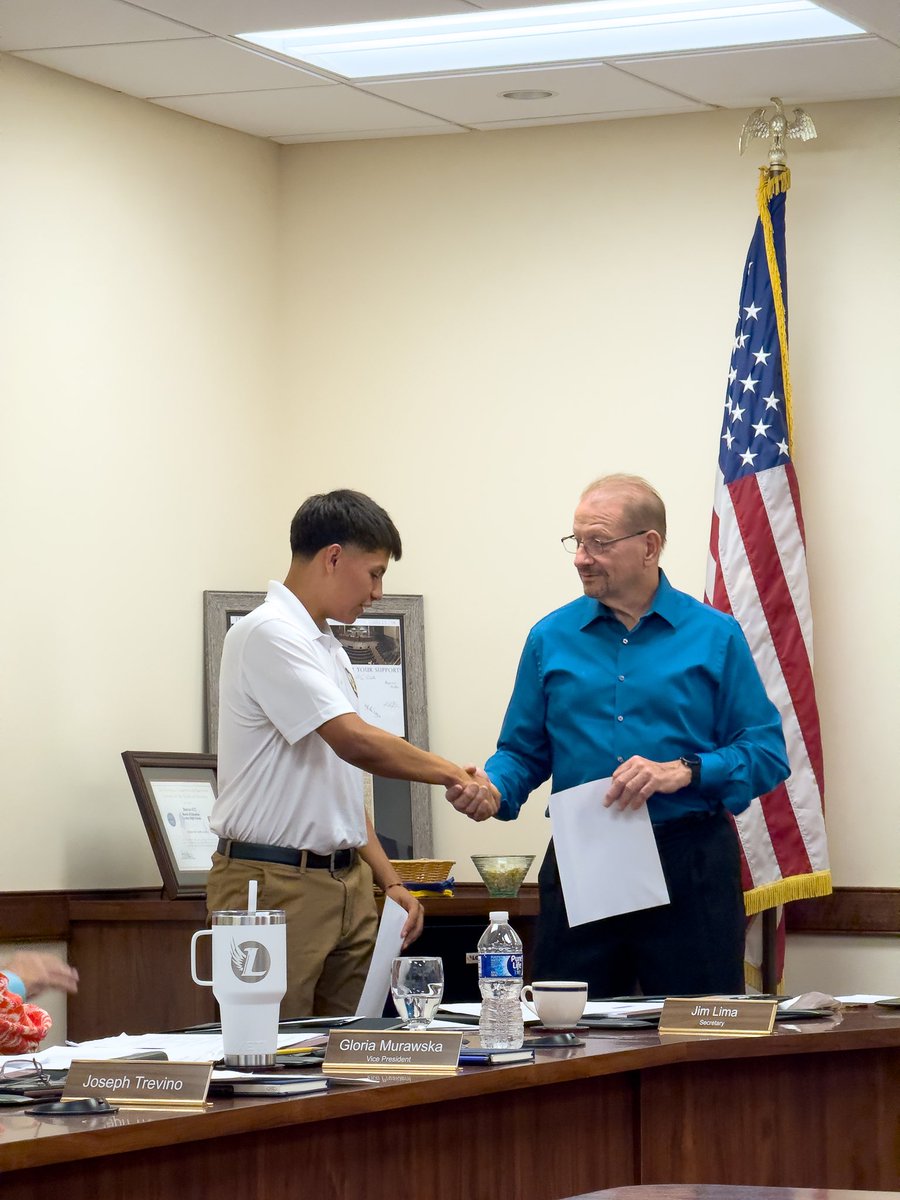 Leyden High Schools District 212 tweet media