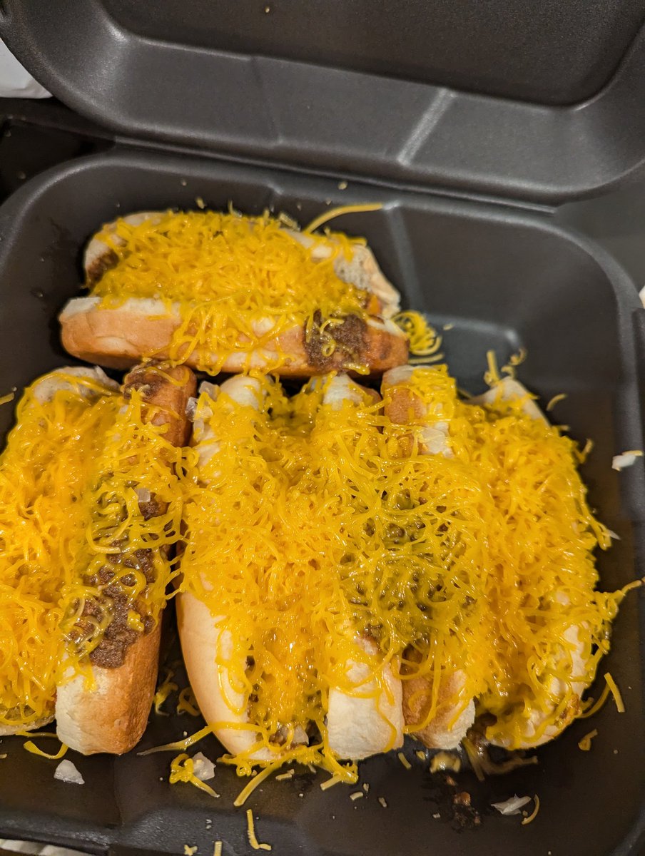 1kConey's tweet image. The #ConeyHunt might be over but I was on the prowl for some last night. 
Caught these 4 big ones in Norwood. 
#ItsSkylineTime 
#1kconeyarmy
#SkylinePartner