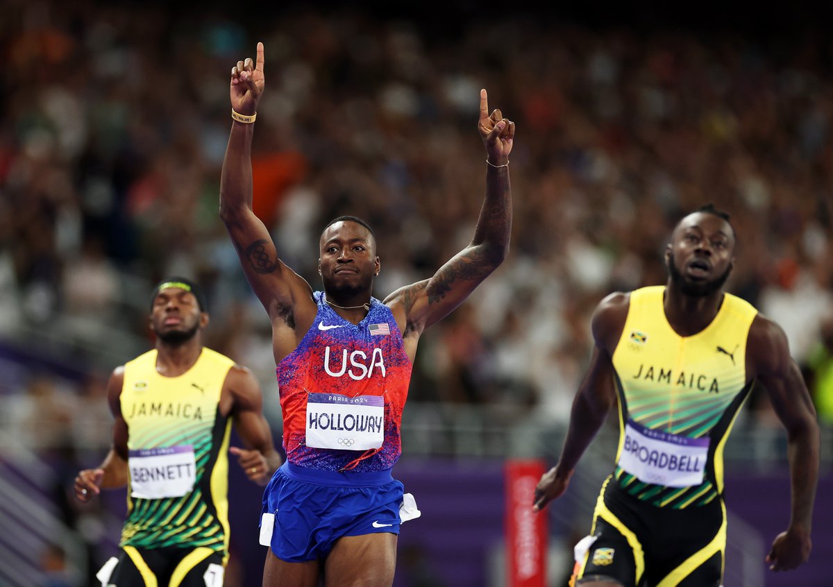 WorldAthletics's tweet photo. 18 in a row ‼️

🇺🇸's @Flaamingoo_ has won every race he's lined up in this year.

He adds his first Olympic gold to his medal collection 🙌

#Paris2024 #Olympics https://t.co/OfV3rUX4XQ