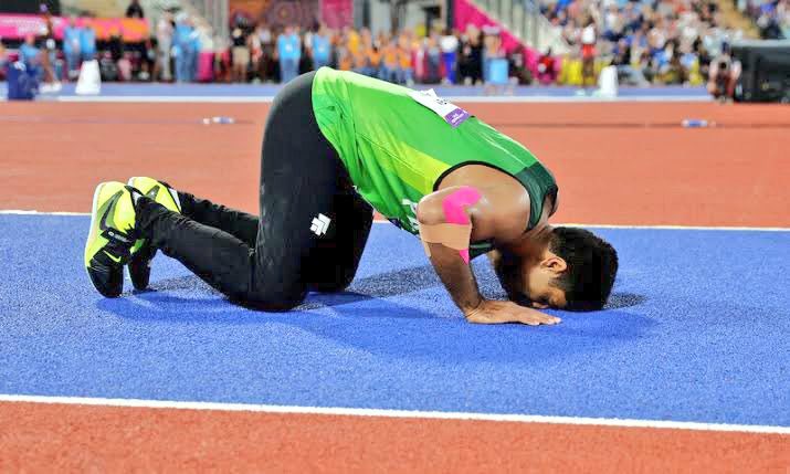 iahmadkhan08's tweet photo. 🥇 HISTORY IN PARIS 🥇

Arshad Nadeem secures Pakistan's first Olympics gold medal since 1984 with a record 9️⃣2️⃣.9️⃣7️⃣ metres throw! 🤩

#pakistan #olympicsparis2024 #ParisOlympics2024 #ArshadNadeem #olympicgames2024 #Pakistan https://t.co/sr6wdsJg5A