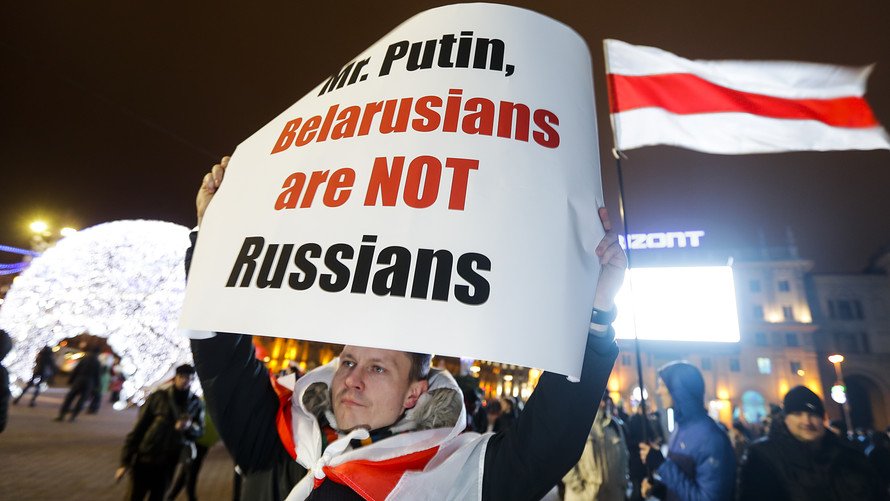 BielorussaRM's tweet photo. #StandWithBelarus #FreeBelarus #BelarusIsNotRussia #Putinis 
Russia get out from Belarus https://t.co/mJ6XMDh7BM