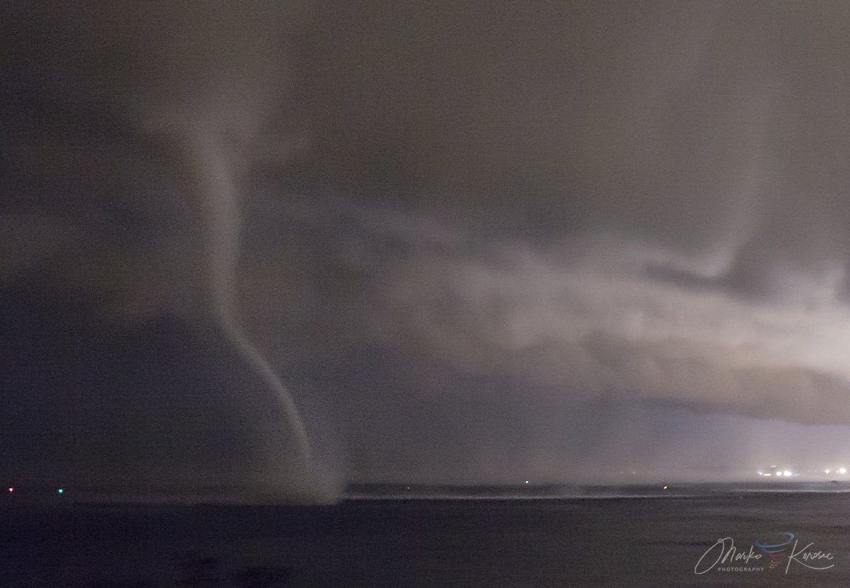 16 years ago today—sheesh, time flies! On August 8th, 2008, a nighttime supercell storm spawned a tornado from Grado towards Sistiana, Italy.