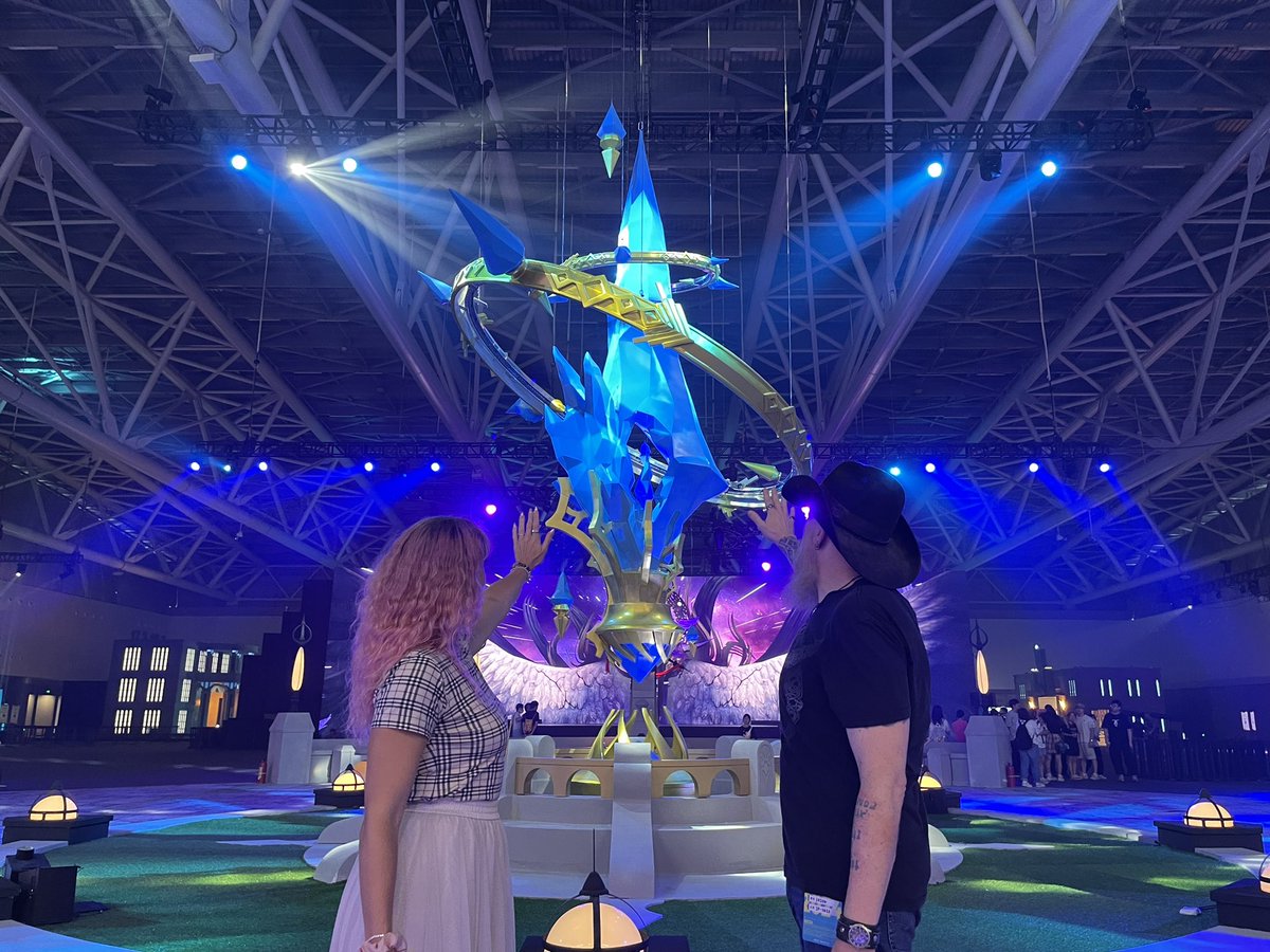 Amanda_Achen's tweet photo. China Fan Fest dump! My first time in China and I love every [humid] moment.

The fans were incredible and so sweet and welcoming! I really felt loved and appreciated.

So proud to be able to do these kinds of events with Square Enix around the world!🌍 

#amandaachen #ffxiv https://t.co/ln1vB0HLrQ
