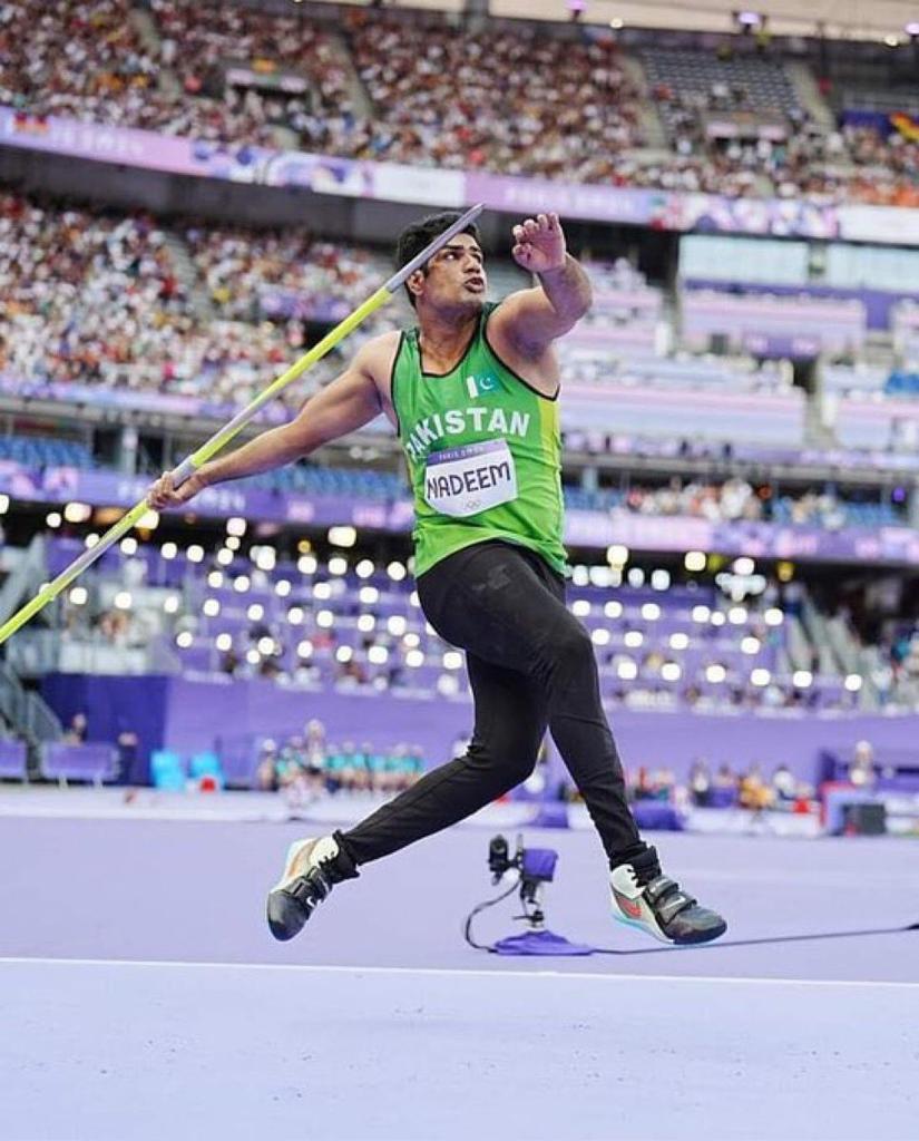 Faizi_07's tweet photo. شکریہ ارشد ندیم ❤️شاباش شہزادے 
Olympic Gold 🥇 
Broke 116 yrs record 92.97 🔥
Congratulations  Pakistan 🎉 https://t.co/3v0w1thdMp