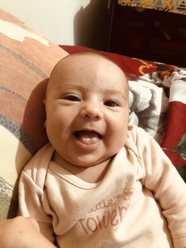 marbravo03's tweet photo. mi nena preciosa 💘 https://t.co/T6pcUVklzE