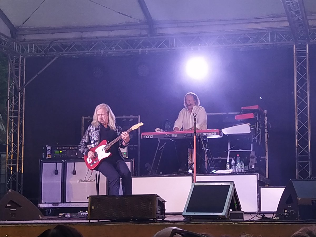 Kati2709's tweet photo. Karat 03.08.2024 in der wunderschönen Waldbühne Jonsdorf 

#karat #karatband #waldbühnejonsdorf #claudiusdreilich #berndrömer #martinbecker #heikojung #danielbätge https://t.co/4UoWYepRu5