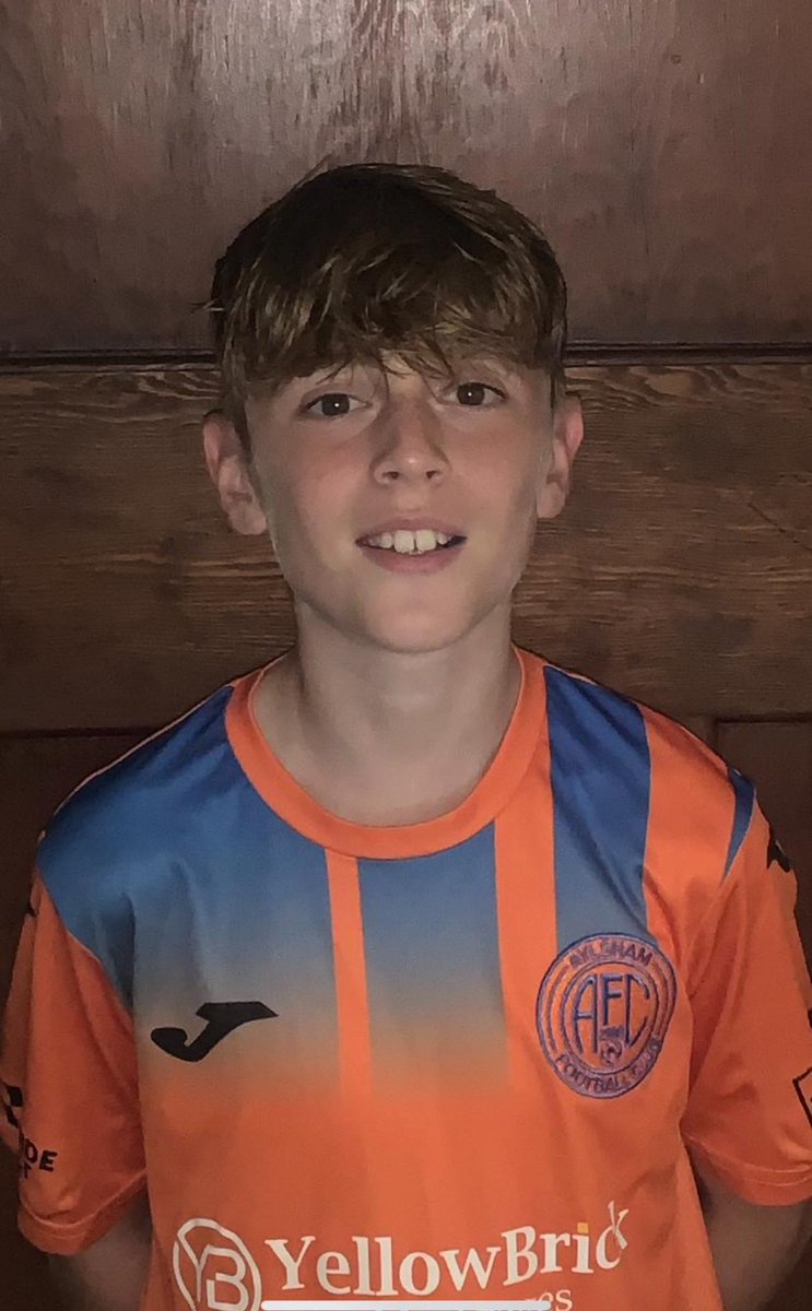 Honestly this young lad. Captain, three lungs, skill, never say die he has it all! Sonny is our captain for a reason. His team mates look up to him because of his performances on the pitch, and that speaks volumes of him and his attitude. Big up Sonny!! ✍️💪🏼🟠🔵