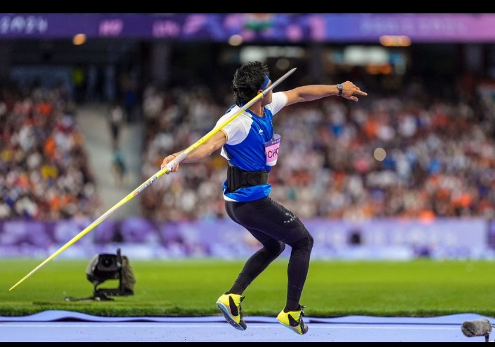 144_virat's tweet photo. Congratulations to @Neeraj_chopra1 sir on winning the Silver.

#NeerajChopra #OlympicGames #Paris2024 https://t.co/RxDooREGmh