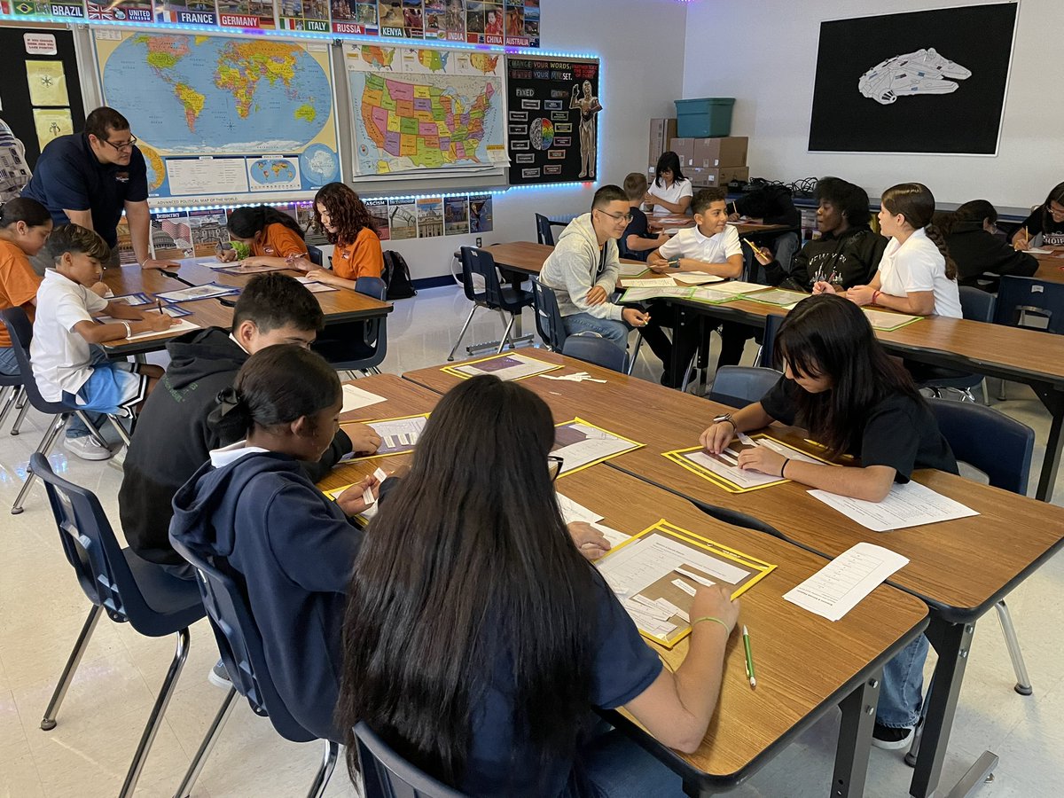 SThomas_SRMS's tweet image. Amazing first week back at Hernando. So much effective instruction going on already:
✅ Small group instruction
✅ Stations 
✅ Vertical alignment 
✅ Positive relationships 
✅ Rigor 

It’s going to be a great year #chasing100
@imalvillar_HMS @RNava_HMS @SGTCarrasco_ES