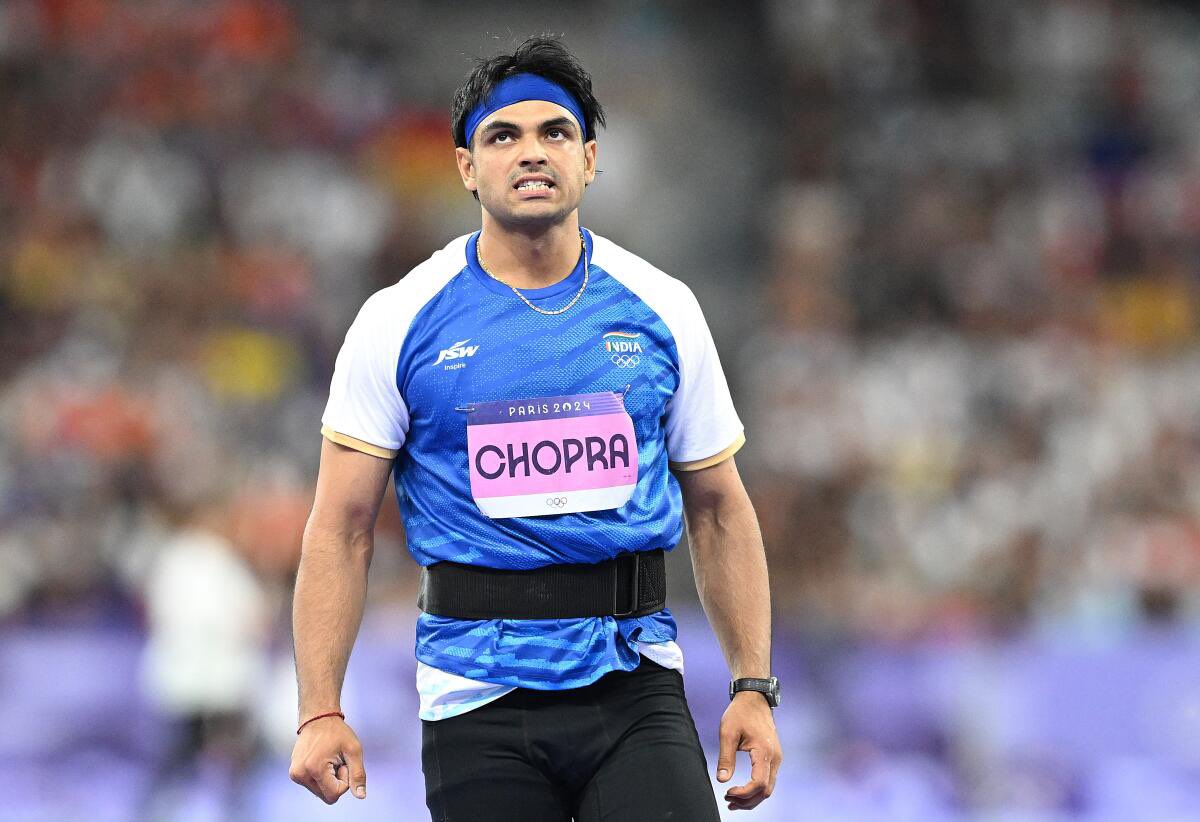 RandeepHooda's tweet photo. You’ve set such high standards for yourself champ that even India’s highest medal in #Paris2024 #Silver seems lesser for you #NeerajChopra 👊🏽 it was just Arshad Nadeem’s Day. Congratulations to this great Pakistani athlete on his historic #OLYMPICRECORD  #OlympicGames https://t.co/lz57jcG15c