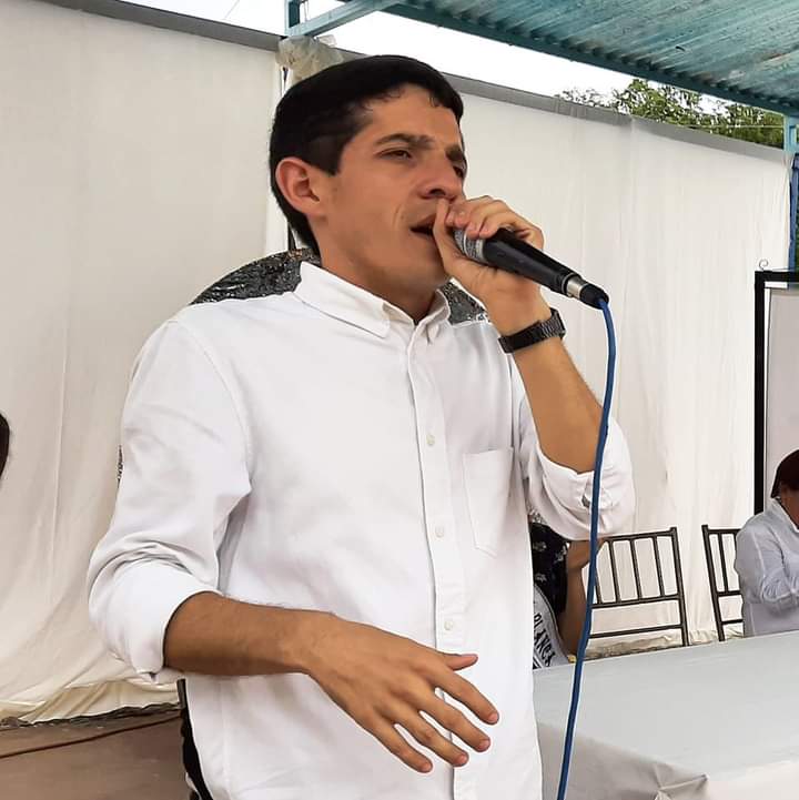 _Provea's tweet photo. Tenemos información de otra detención arbitraria en #Venezuela.

Funcionarios del Sebin detienen a Endrick Medina, abogado y director de gobierno de la alcaldía de Carora, estado Lara.

Alertamos a la @IntlCrimCourt y Fiscal @KarimKhanQC que la política de persecución no ha cesado en el país, se ha intensificado. Estos hechos podrían constituir crímenes de lesa humanidad y se sumarían a la Investigación Venezuela I en la CPI.

Ya Maduro ha anunciado más de 2200 detenciones.

Exigimos respeto al Estado de derecho, el debido proceso y la libertad para todas las personas injustamente detenidas.

Basta de la persecución.