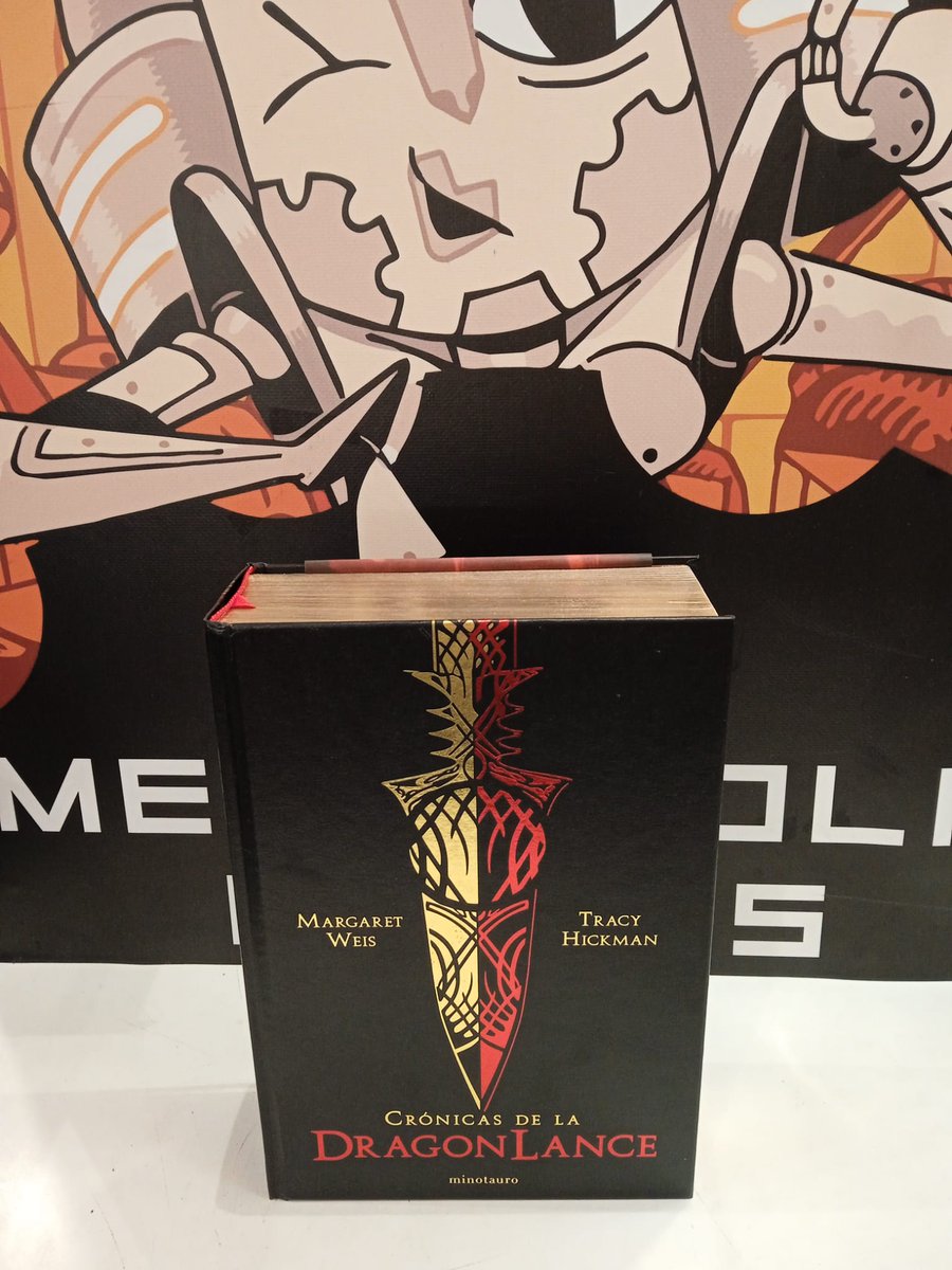 metropol_comics's tweet photo. Mucho ha llovido desde que #Caramon, #Raistlin #Majere, #Tanis el semielfo o #Goldmoon llenaron nuestra cabeza de fantasía y heroicidades. Aquí tienes las #CronicasdelaDragonlance, en una edición definitiva que no podrás ignorar.
#novela #fantasia #highfantasy #dragonlance https://t.co/wN4mF4Q5m6