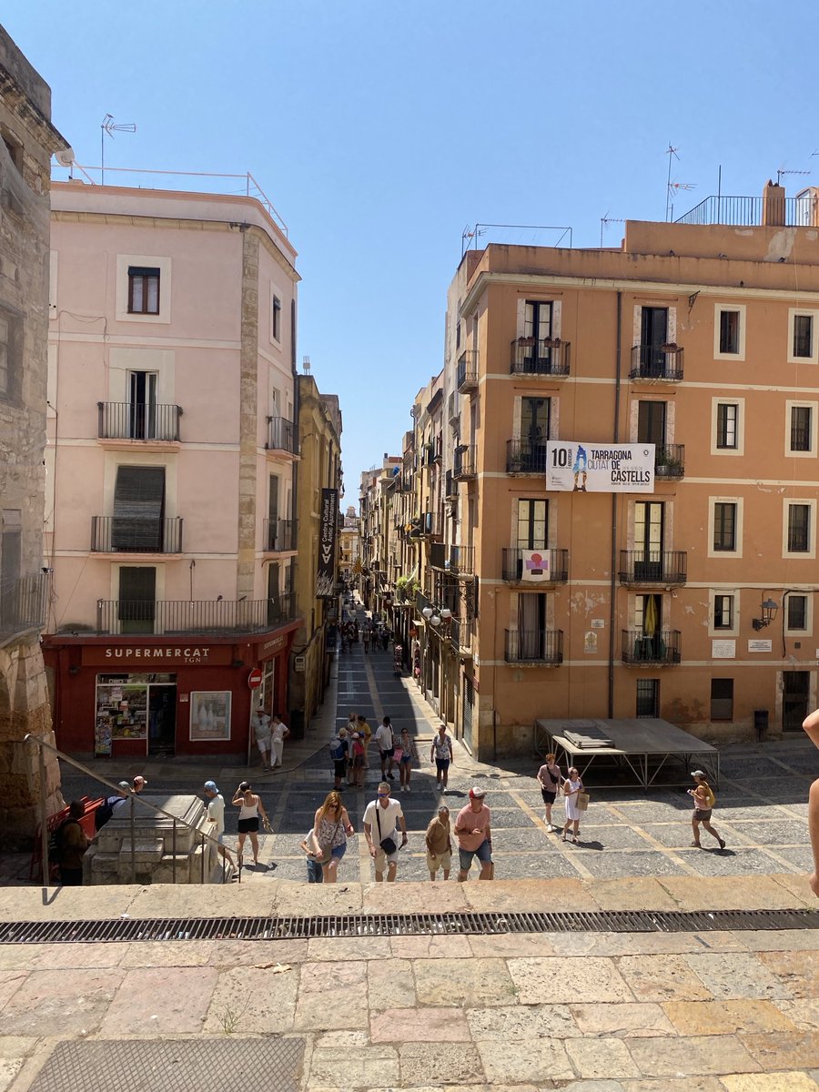WrightDom's tweet photo. Friends, Romans and Countrymen… Day out in Tarragona! https://t.co/v5XrWTqMb3