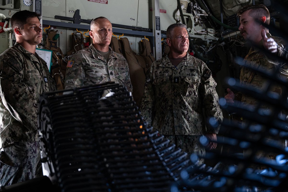 USSOCOM's tweet photo. #SOCPAC Commander @USNavy Rear Adm. Jeromy Williams and SEL Walter Zajkowski visited with #AirCommandos from 27th Special Operations Wing during the world's largest international maritime exercise #RIMPAC2024 in and around the waters of Hawaii. 

#SOFinthePacific @AFSpecOpsCmd https://t.co/7XDXy0Z5CT